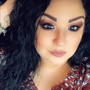 Meet your Posher, Eunice